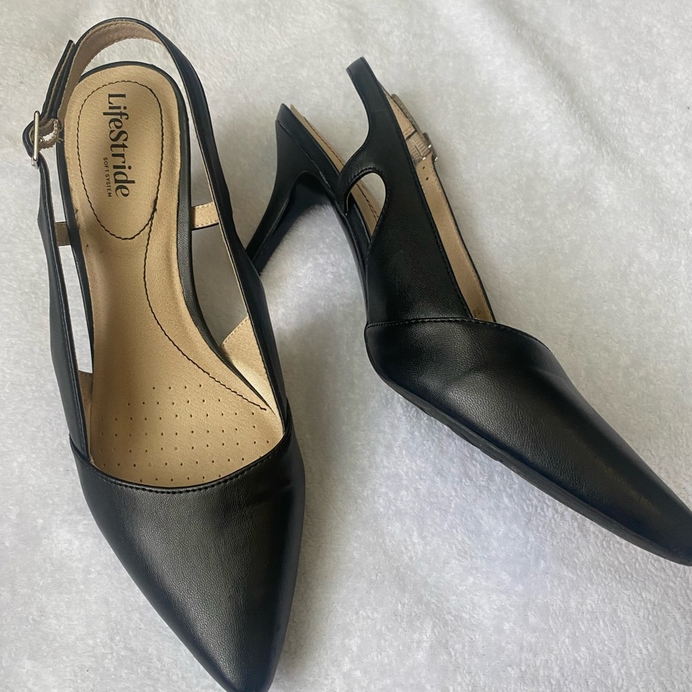 Life Stride Black Slingback Heels